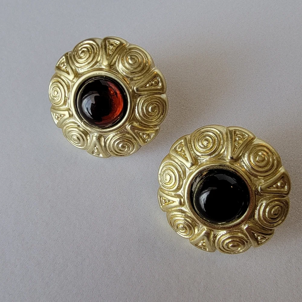 Vintage Scrolled Gold Tone Plastic Post Earrings for Pierced Ears Coffee Brown